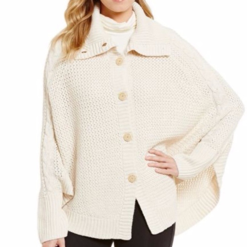 UGG Cream Sweater Cape Buttondown Poncho - Picture 1 of 13